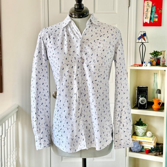 45R Umii 908 100% Cotton Floral Button Down Shirt (size 2) - Picture 1 of 15